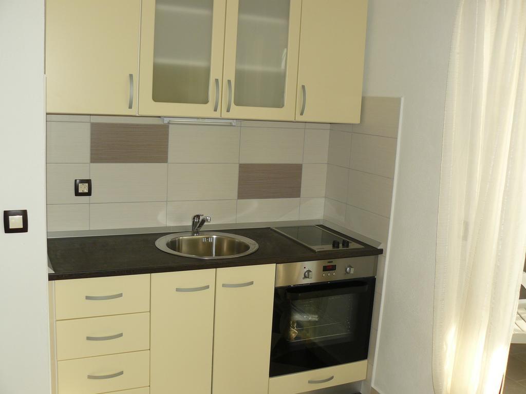 Apartments Selina Vinišće 部屋 写真