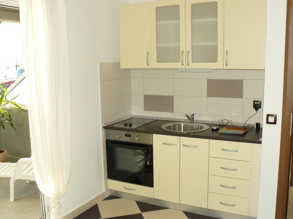 Apartments Selina Vinišće 部屋 写真