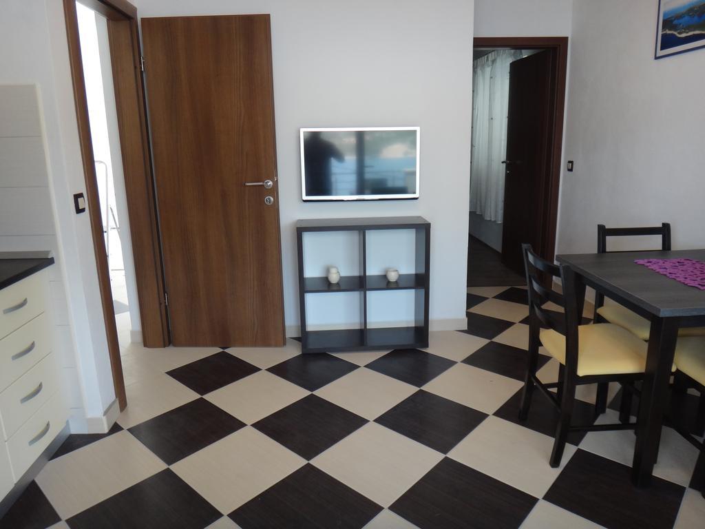 Apartments Selina Vinišće 部屋 写真